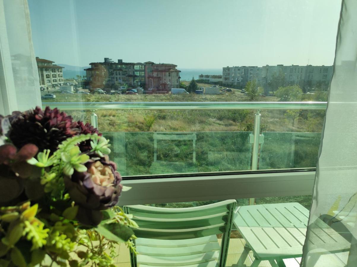 Прекрасен Апартамент С Изглед Към Морето Сарафово 1 Burgas City Exteriér fotografie